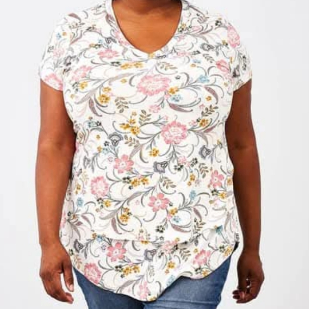 Latched Mama Printed V-Neck Boyfriend Nursing Tee